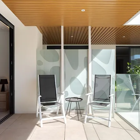 Jade Tower - 2-bedroom Coastal Luxury In Διαμέρισμα *