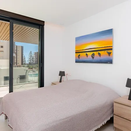 Jade Tower - 2-bedroom Coastal Luxury In Fuengirola