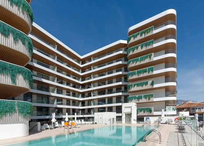 Jade Tower - 2-bedroom Coastal Luxury In アパート