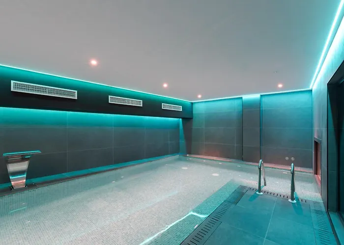 アパート Jade Tower - 2-bedroom Coastal Luxury In