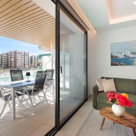 Lägenhet Jade Tower - 2-bedroom Coastal Luxury In *